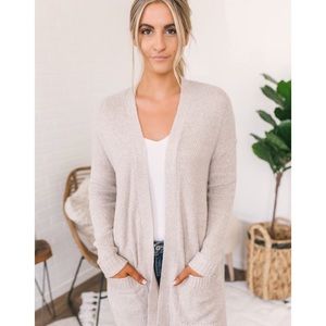 Soft oatmeal cardigan with pockets